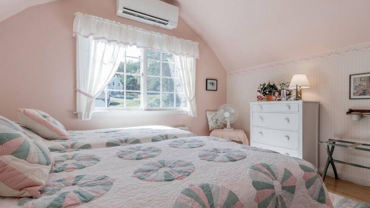 Photo of Others in Southport