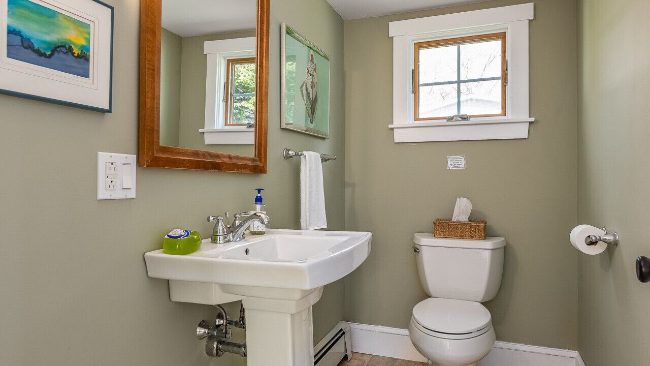 Photo of Bathroom in Isle of Springs