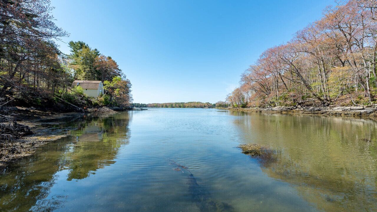 Photo of Others in Isle of Springs