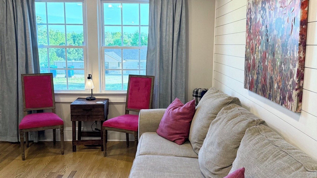 Photo of Livingroom in Hickory