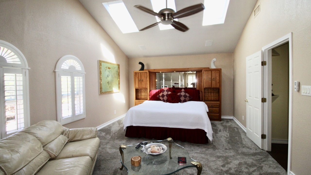 Photo of Bedroom in Helotes