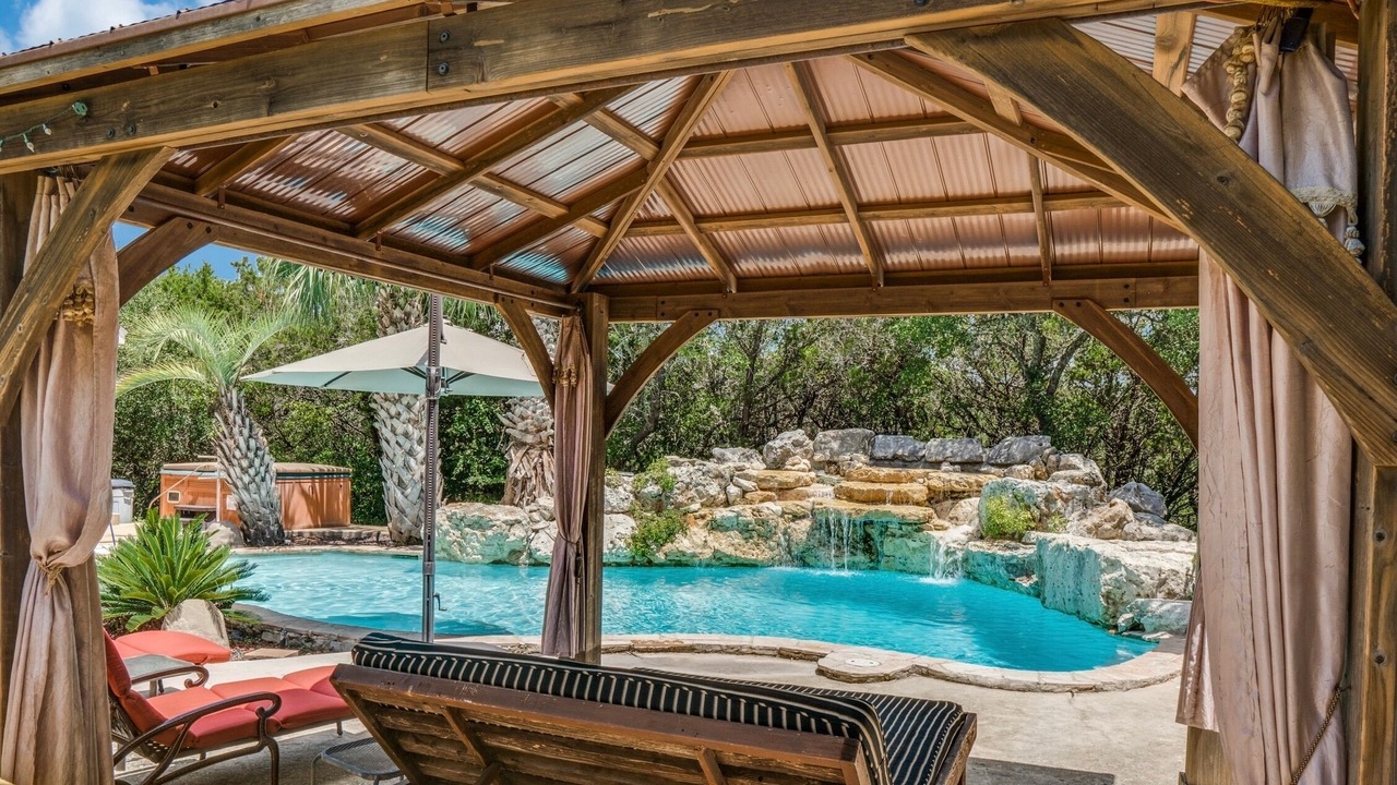 Photo of Outdoor in Helotes