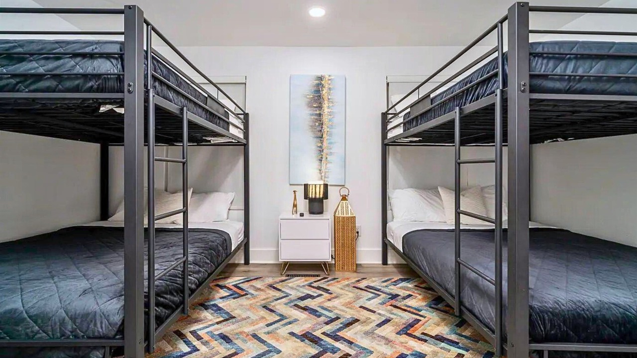 Photo of Bedroom in Lake Hamilton
