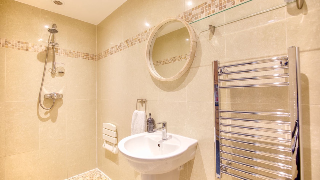 Photo of Bathroom in Woodbury