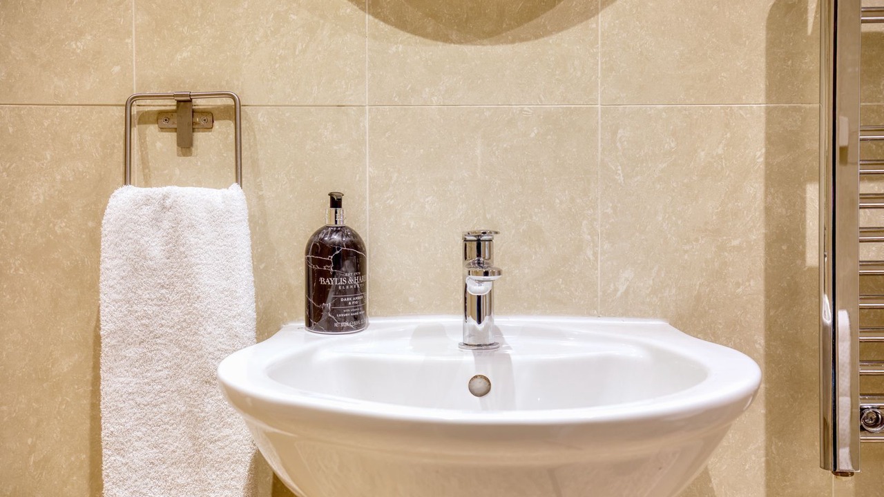 Photo of Bathroom in Woodbury