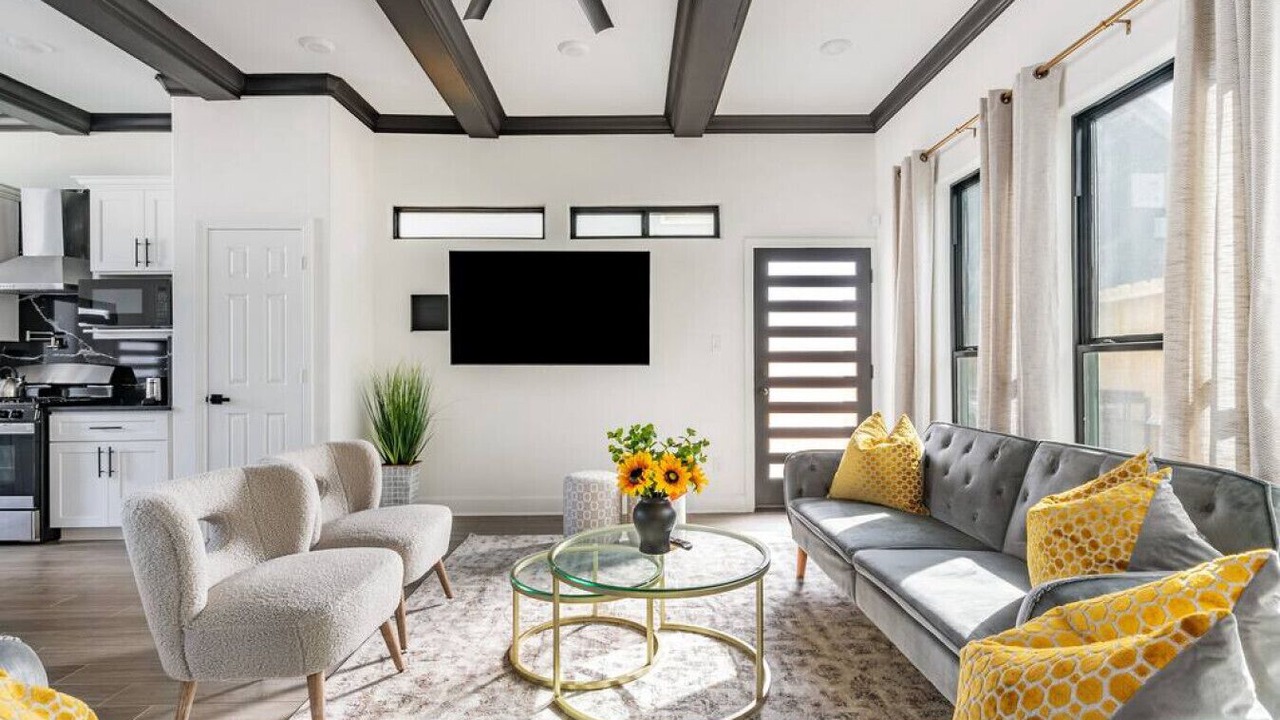Photo of Livingroom in Northside