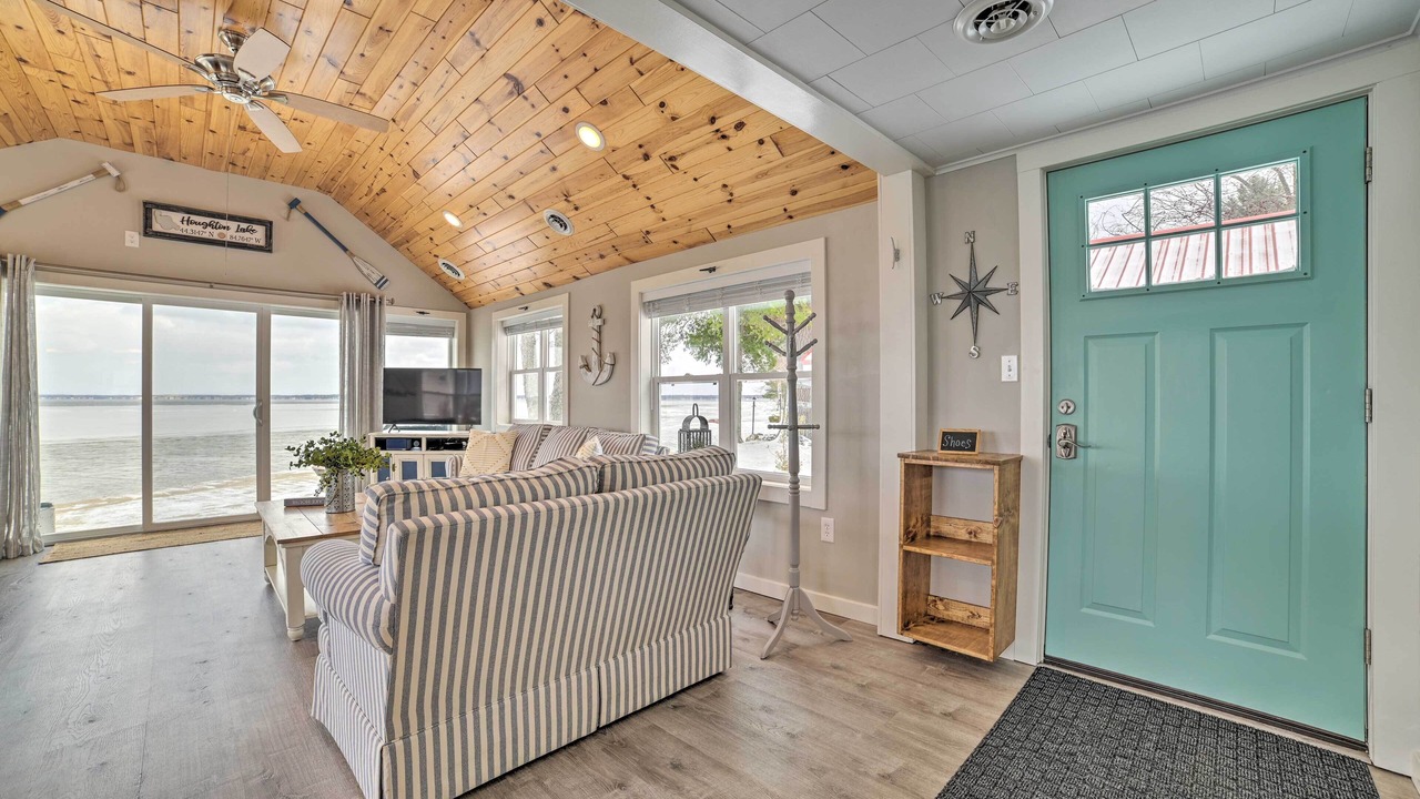 Photo of Livingroom in Prudenville