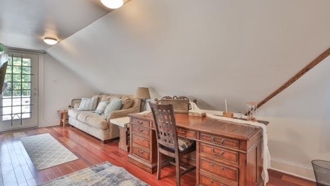 Photo of Livingroom in Leesburg
