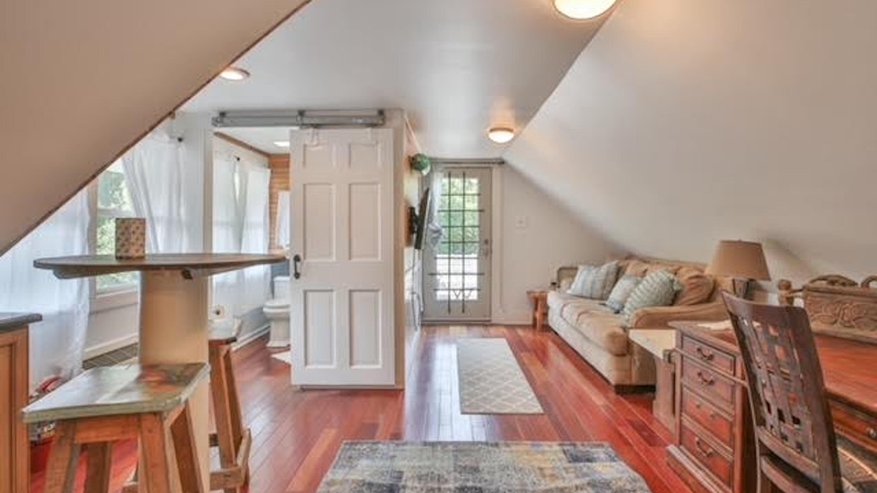 Photo of Livingroom in Leesburg
