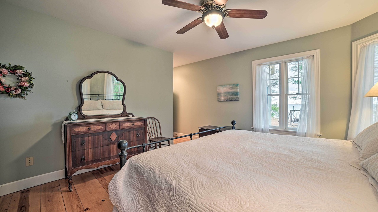 Photo of Bedroom in Cheboygan