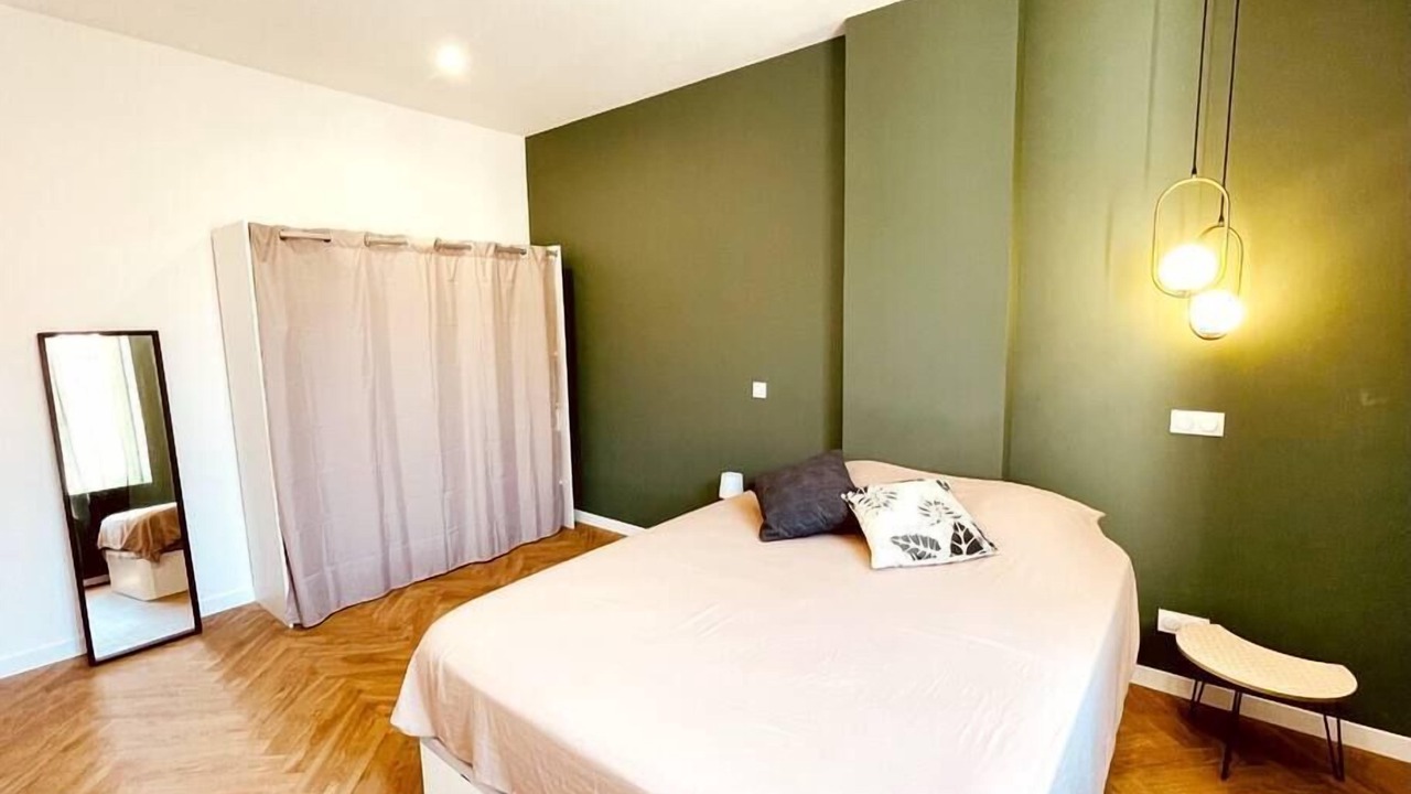 Photo of Bedroom in Faubourg