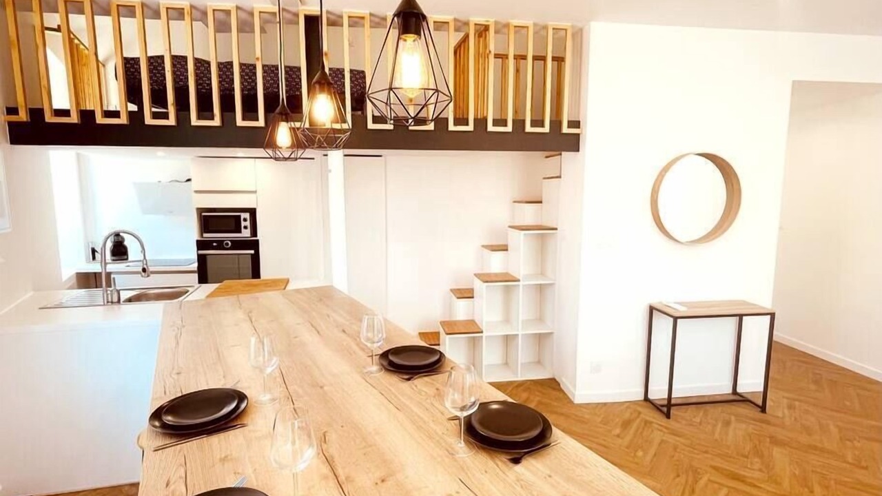 Photo of Others in Faubourg