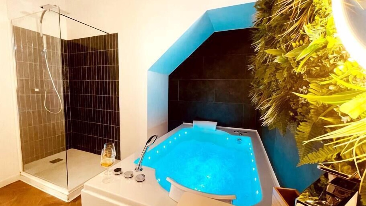 Photo of Bathroom in Faubourg