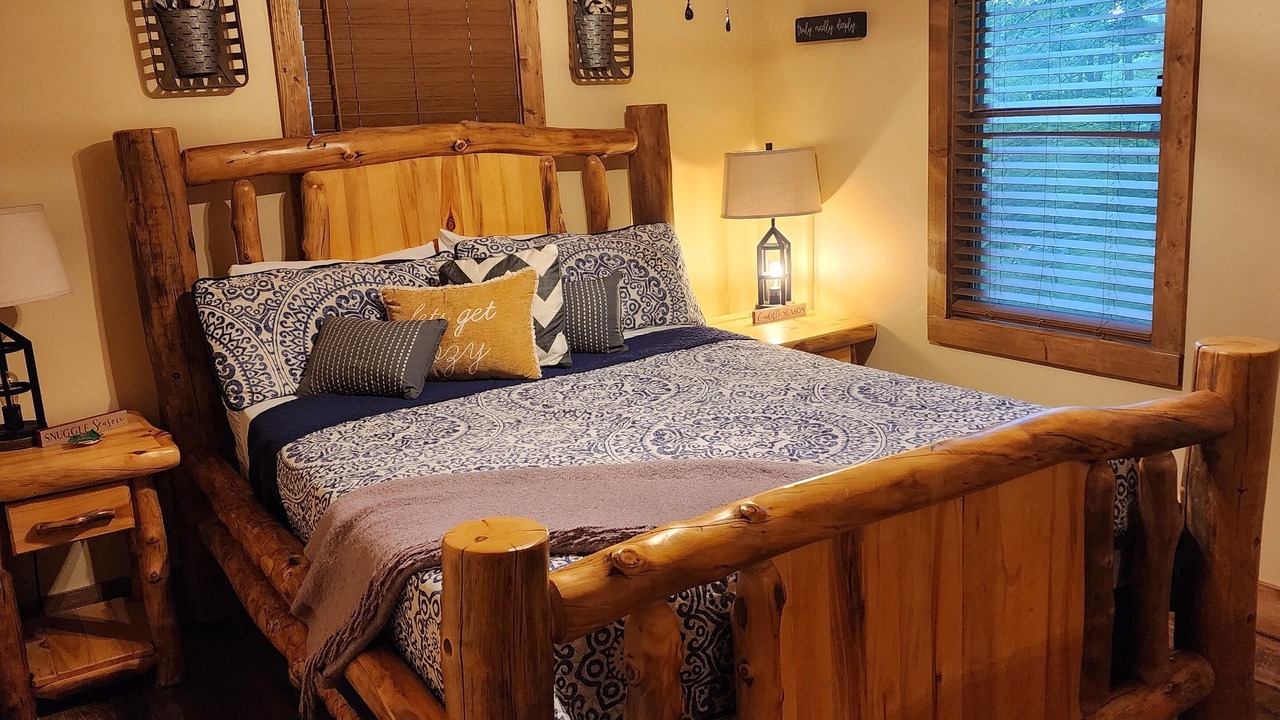 Photo of Bedroom in Cosby