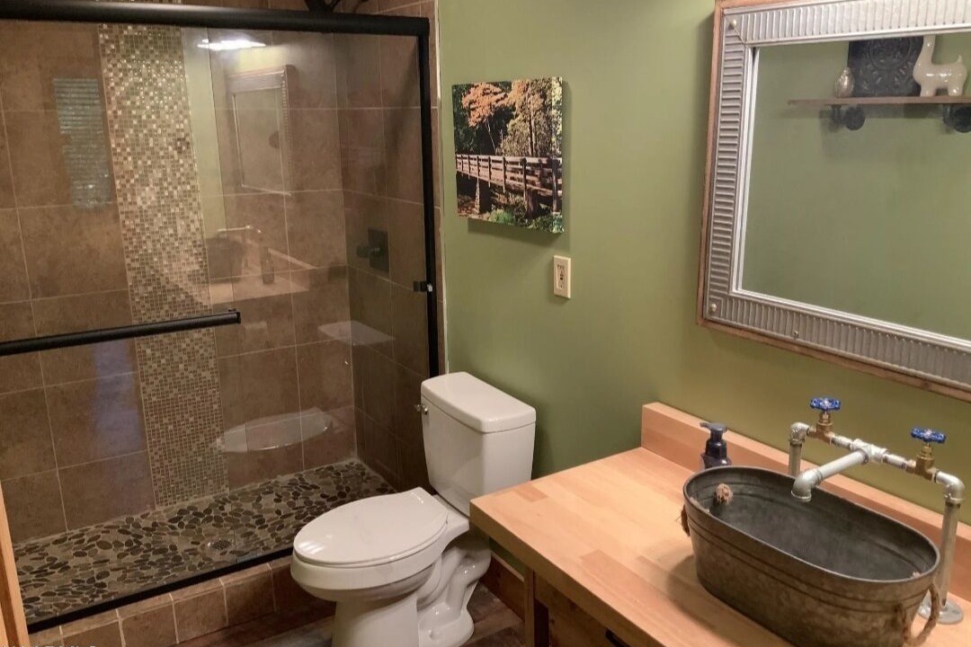 Photo of Bathroom in Cosby