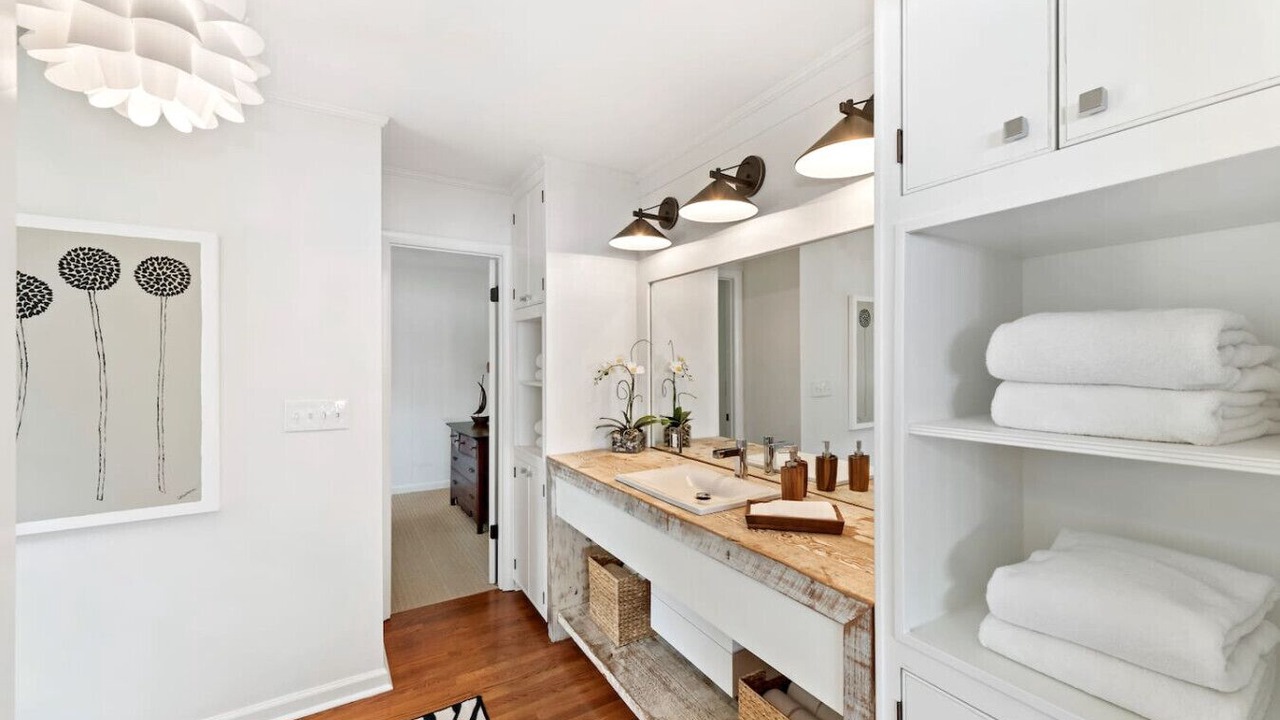 Photo of Bathroom in Leesburg