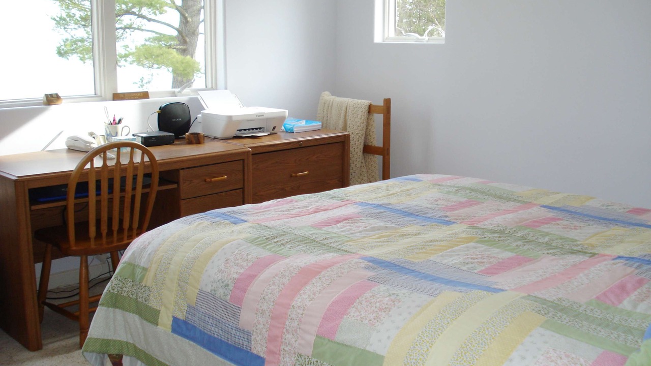Photo of Bedroom in Alden