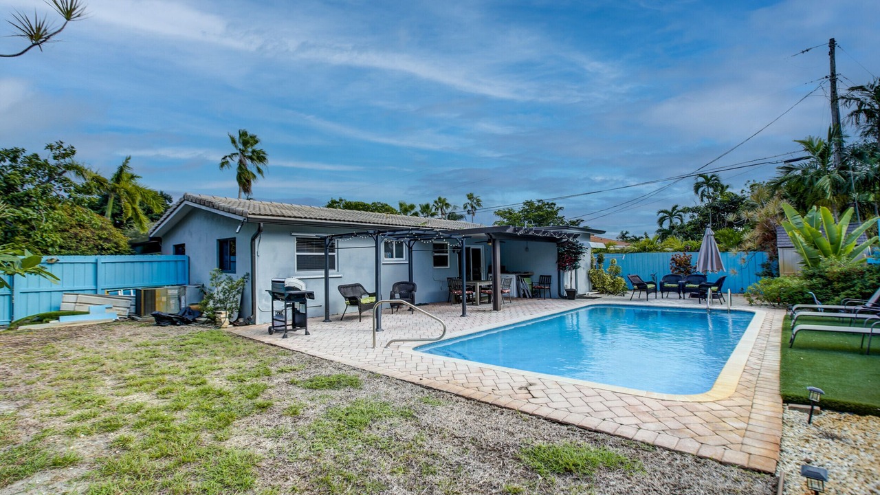 Photo of Outdoor in Coral Heights