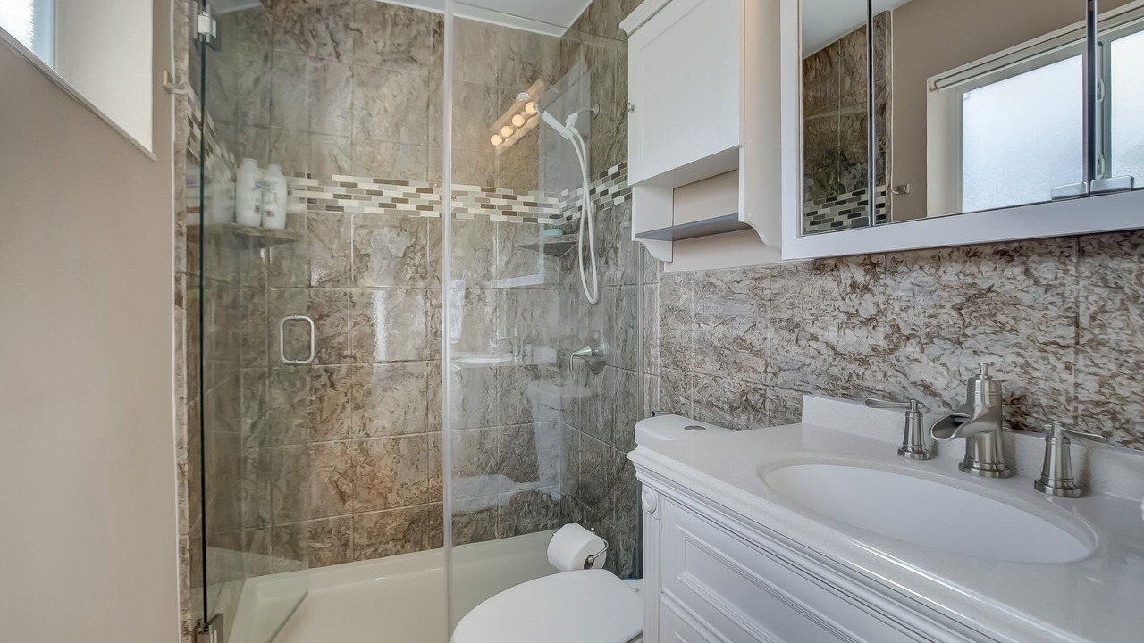 Photo of Bathroom in Coral Heights