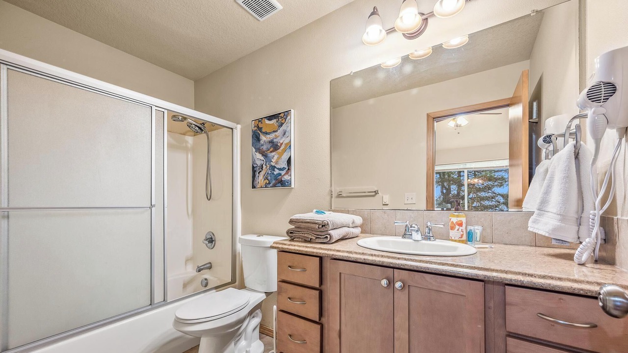 Photo of Bathroom in Lents