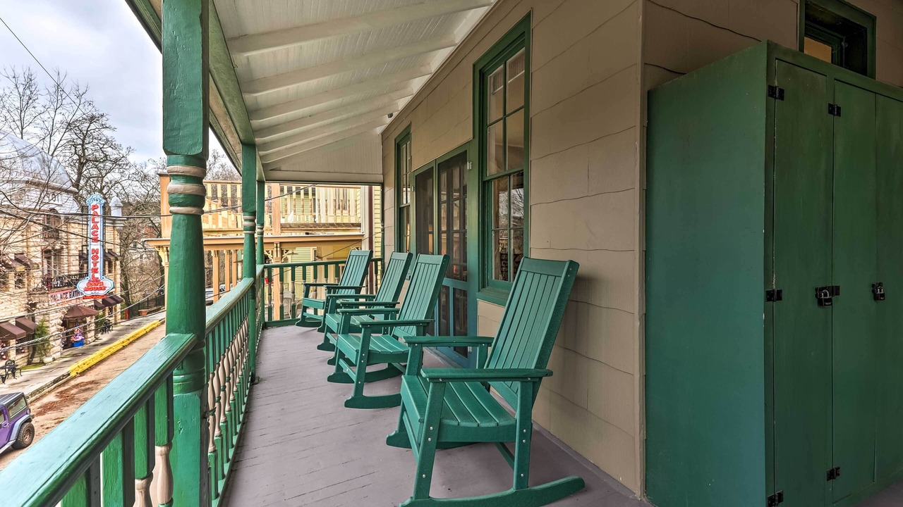 Photo of Patio Balcony in Eureka Springs Historic District