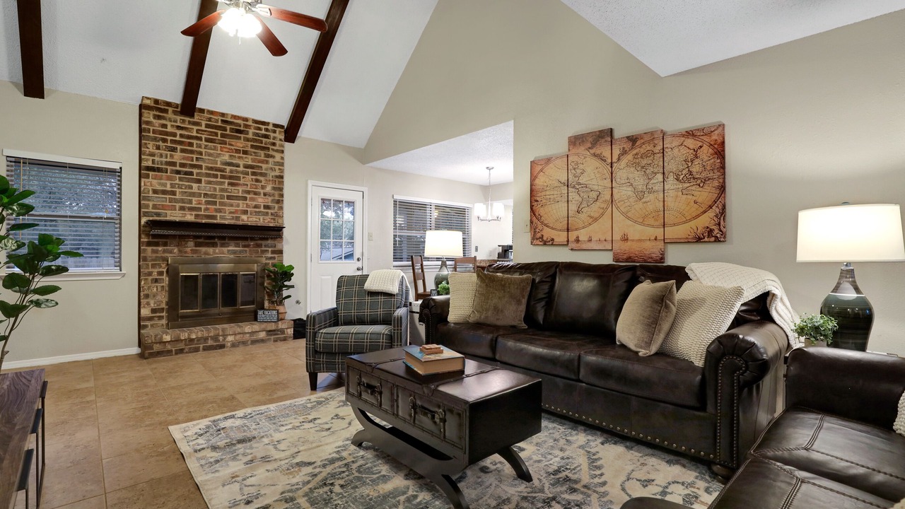 Photo of Livingroom in North San Antonio - SAT