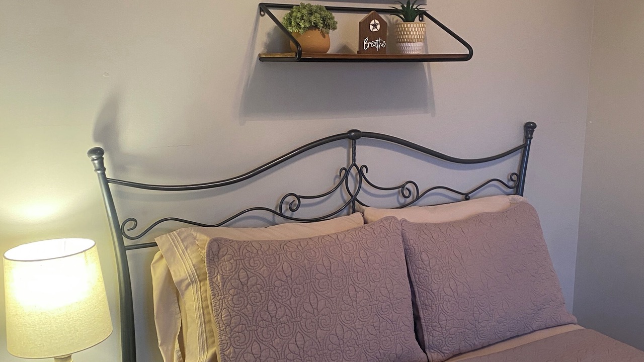 Photo of Bedroom in Cobden