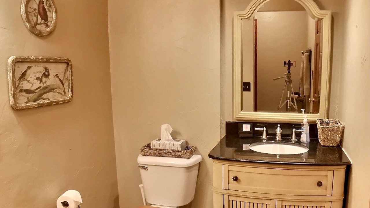 Photo of Bathroom in Eureka Springs Historic District