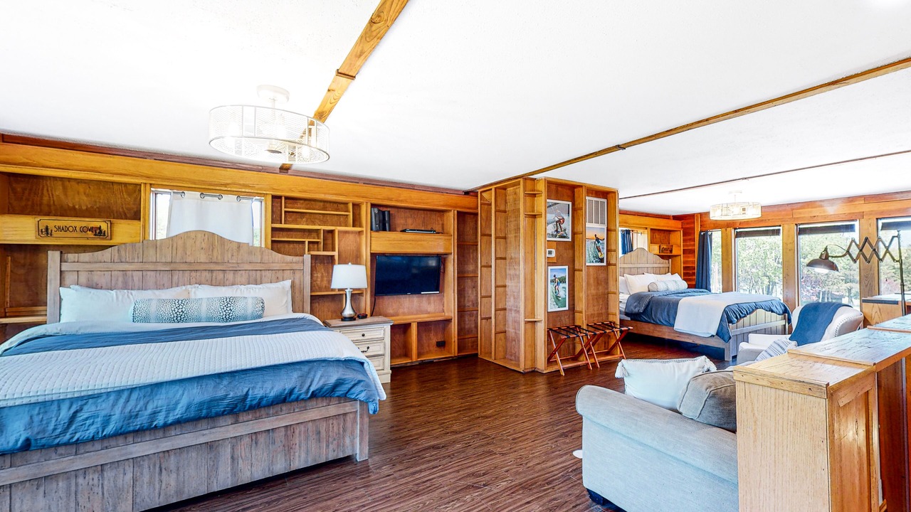 Photo of Bedroom in Garfield
