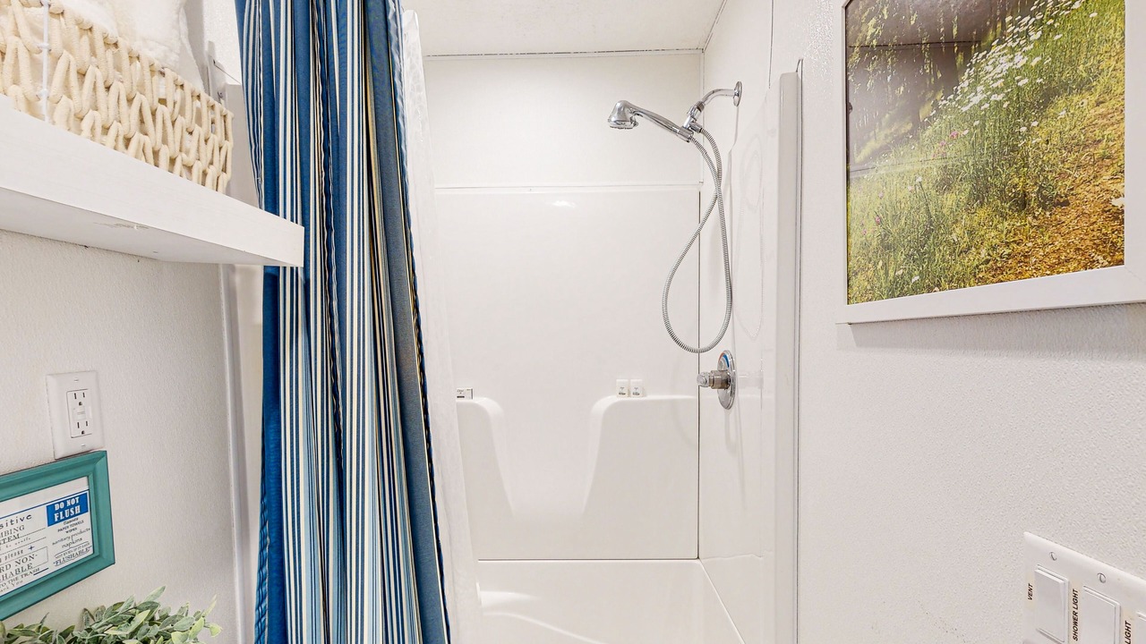 Photo of Bathroom in Garfield