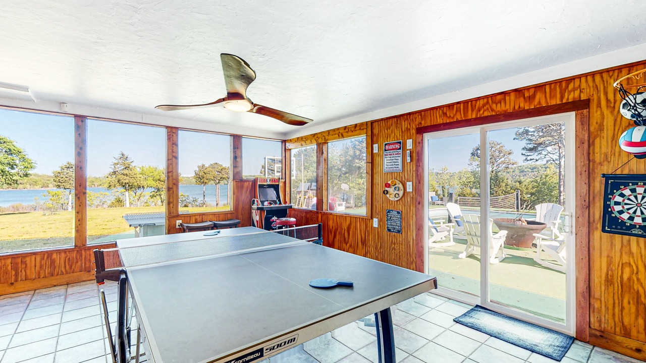 Photo of Bedroom in Garfield