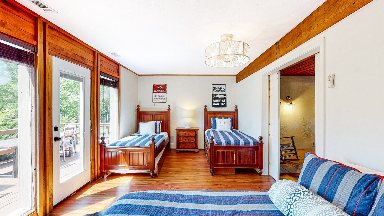 Photo of Bedroom in Garfield