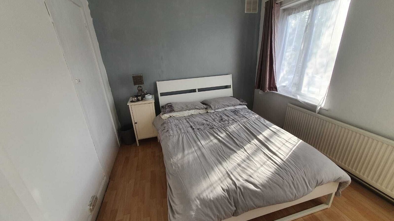 Photo of Bedroom in Greenford Broadway