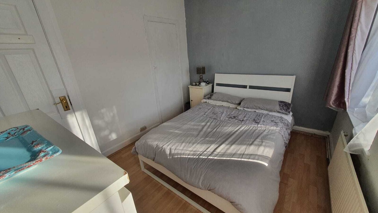 Photo of Bedroom in Greenford Broadway