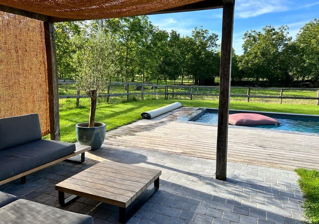 Photo of Patio Balcony in Saint-Hilaire-Saint-Mesmin