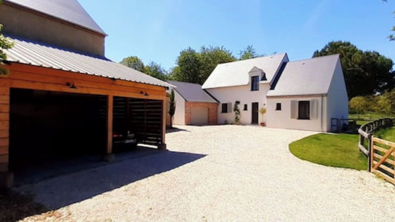 Photo of Outdoor in Saint-Hilaire-Saint-Mesmin
