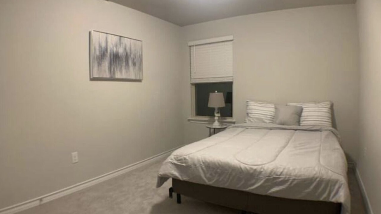Photo of Bedroom in Manor