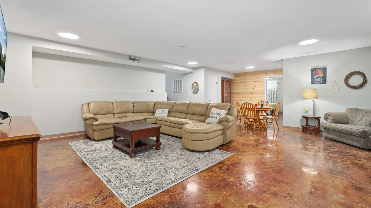 Photo of Livingroom in Springdale