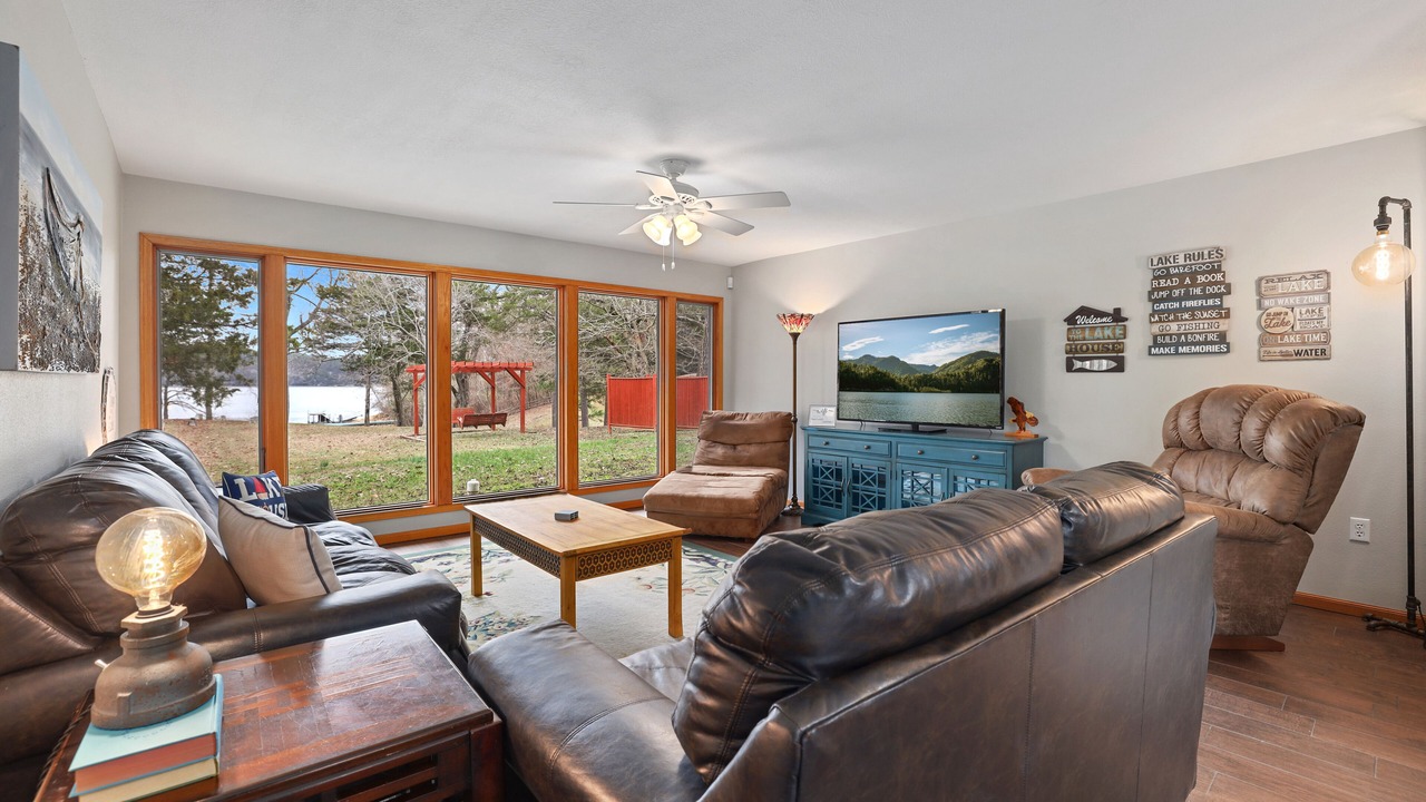 Photo of Livingroom in Springdale
