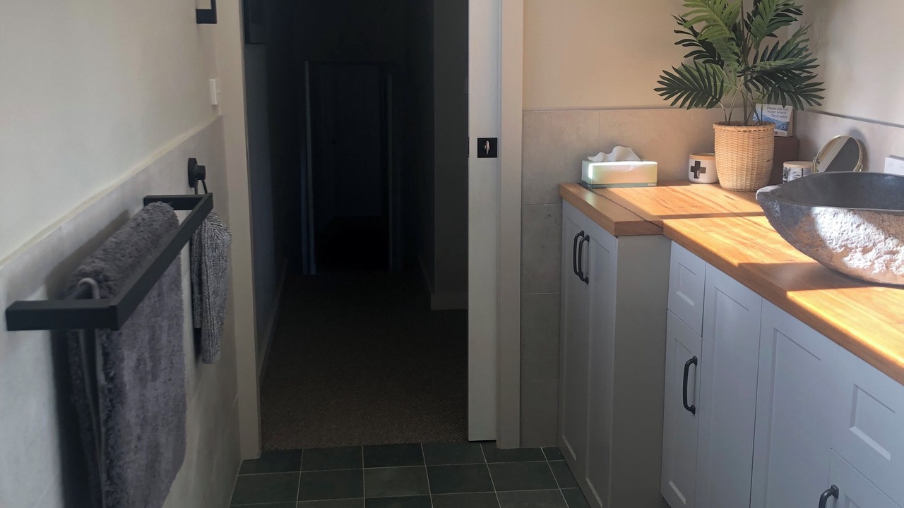 Photo of Others in Goughs Bay