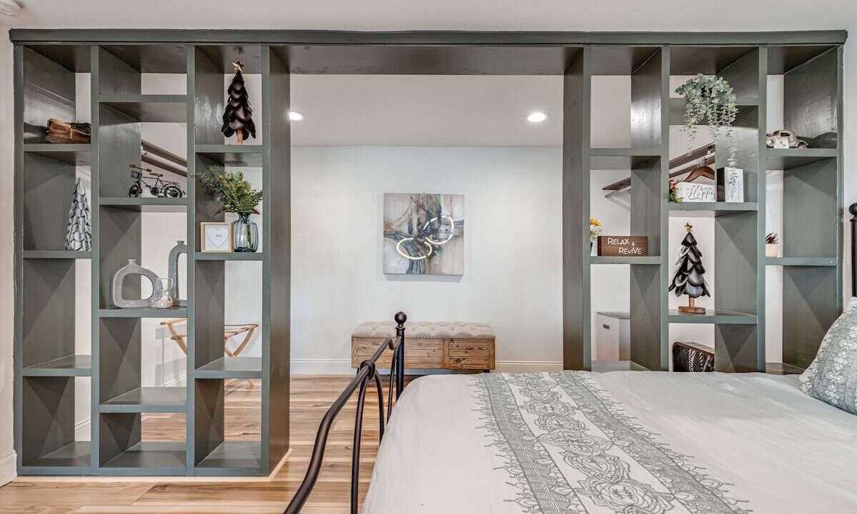 Photo of Others in Tobin Hill