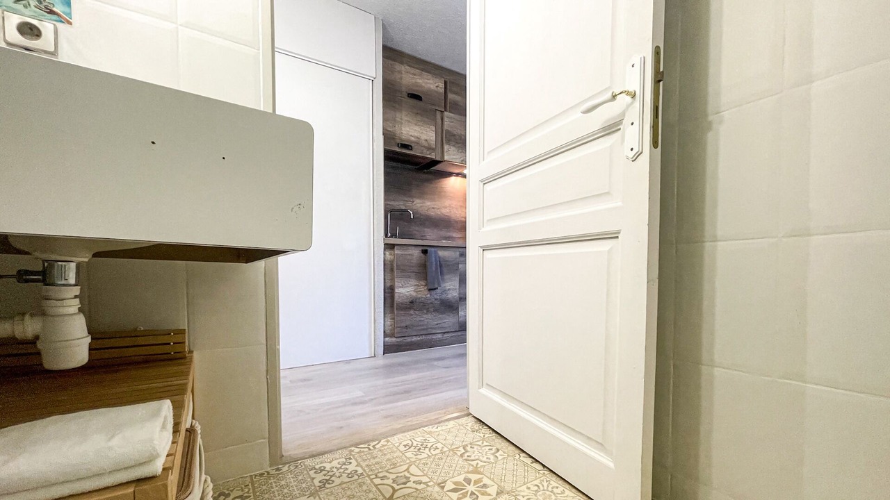 Photo of Bathroom in Enveitg