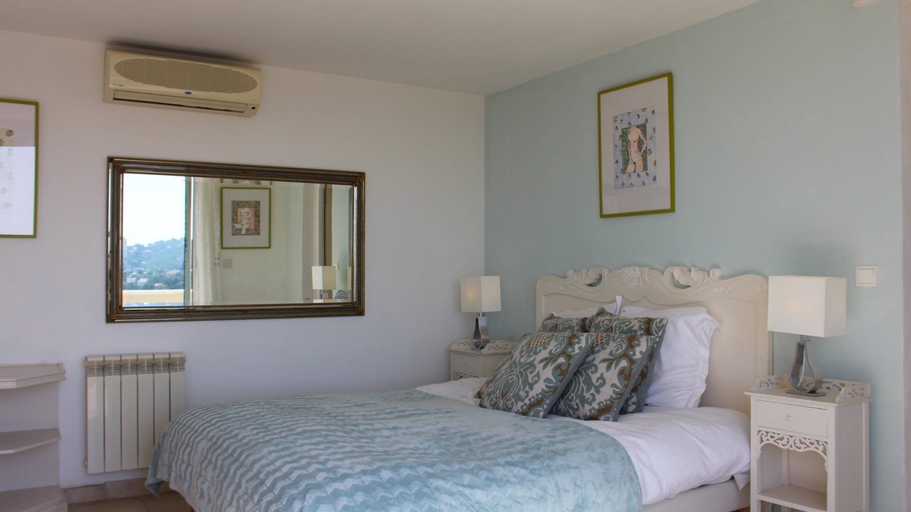 Photo of Bedroom in Les Issambres