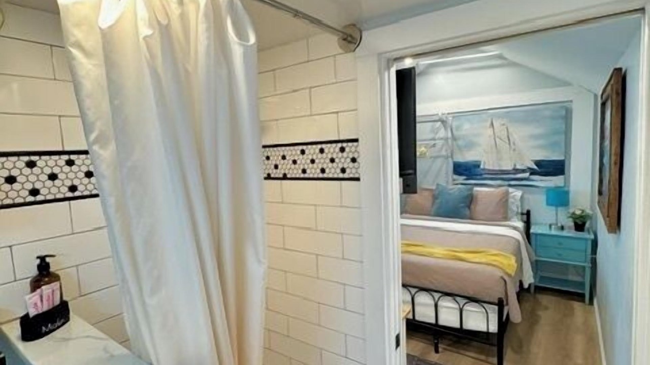 Photo of Bedroom in Historic Old Northeast