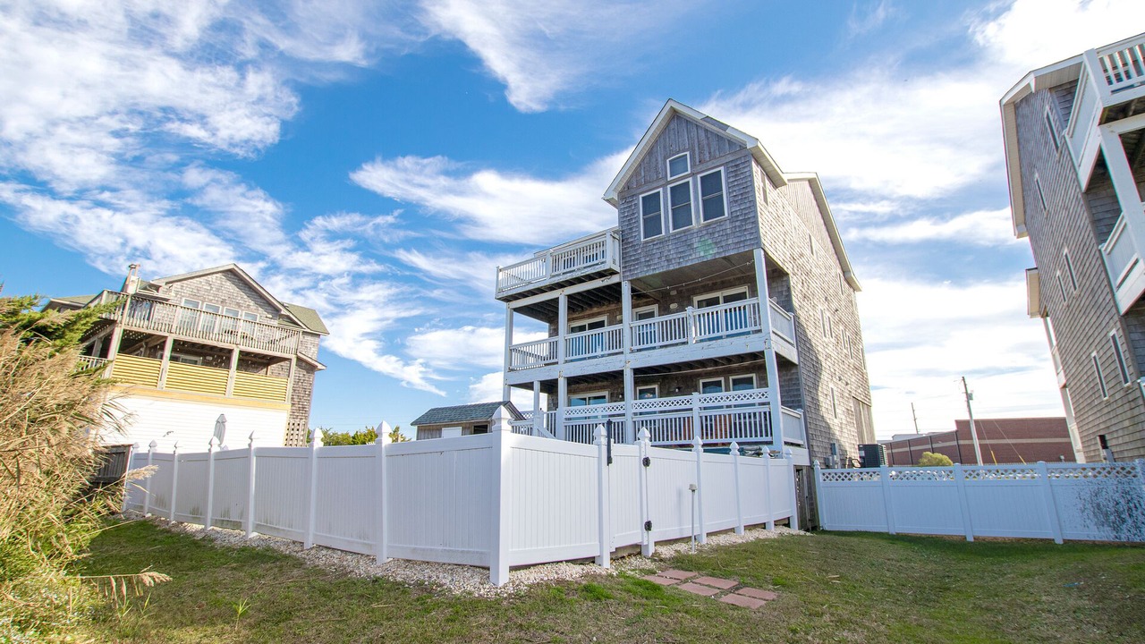 Photo of Outdoor in Waves