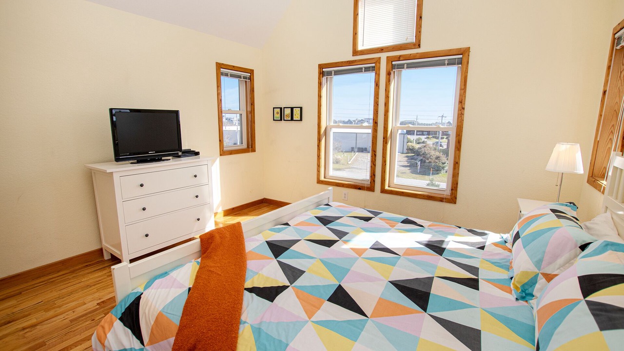 Photo of Bedroom in Waves
