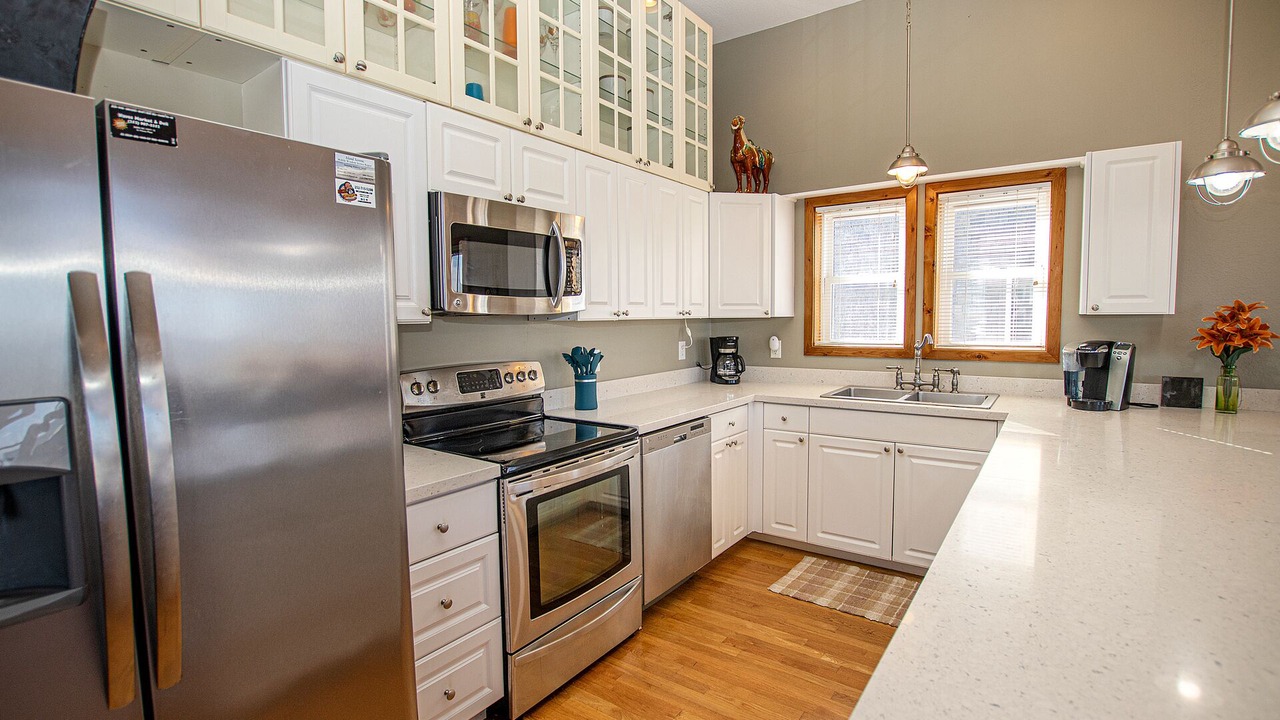 Photo of Kitchen in Waves