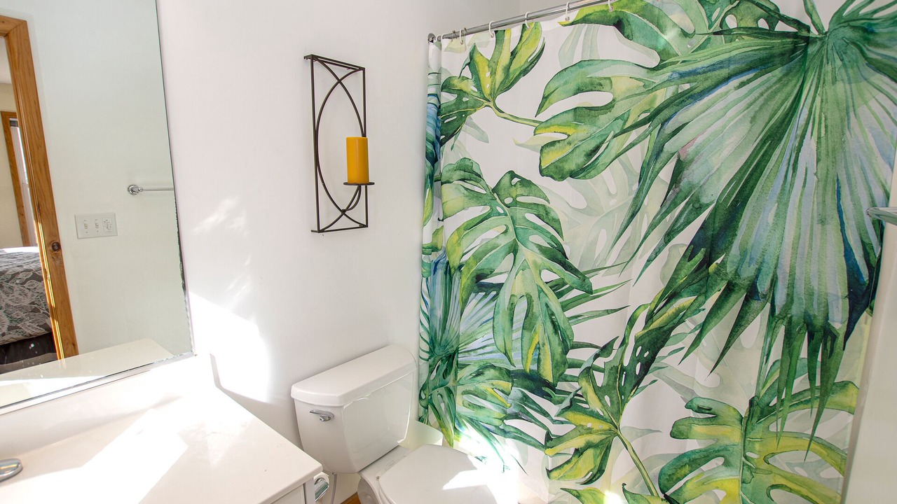 Photo of Bathroom in Waves