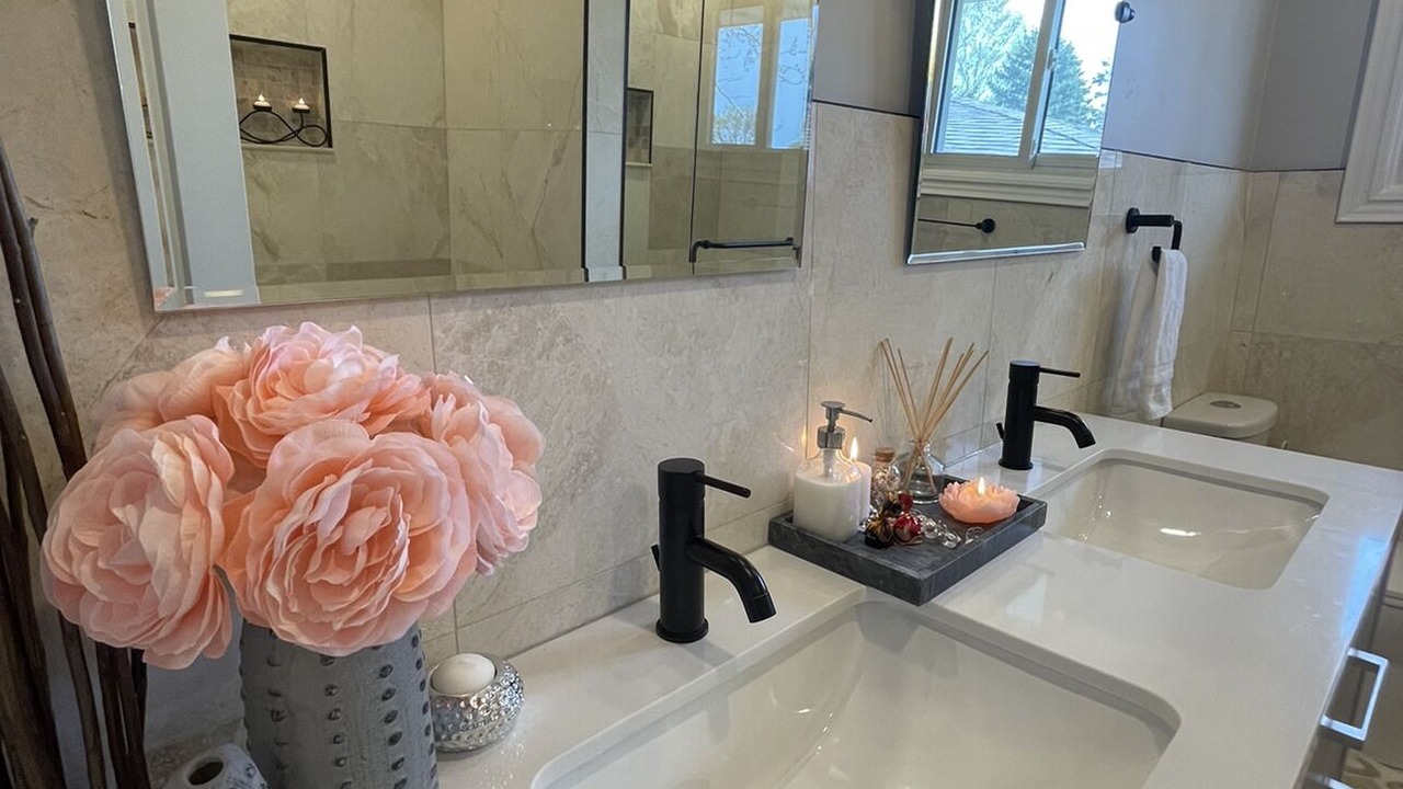Photo of Bathroom in Virgil