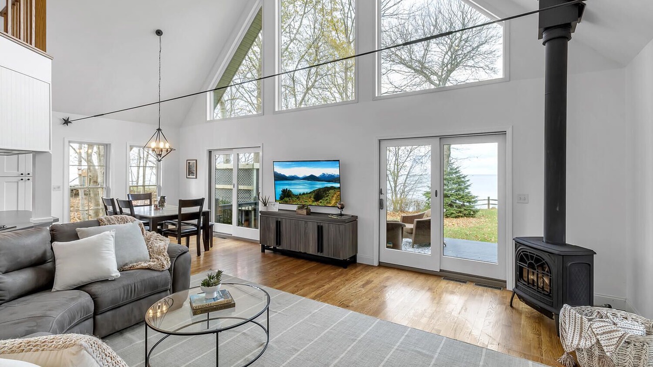 Photo of Livingroom in Olcott